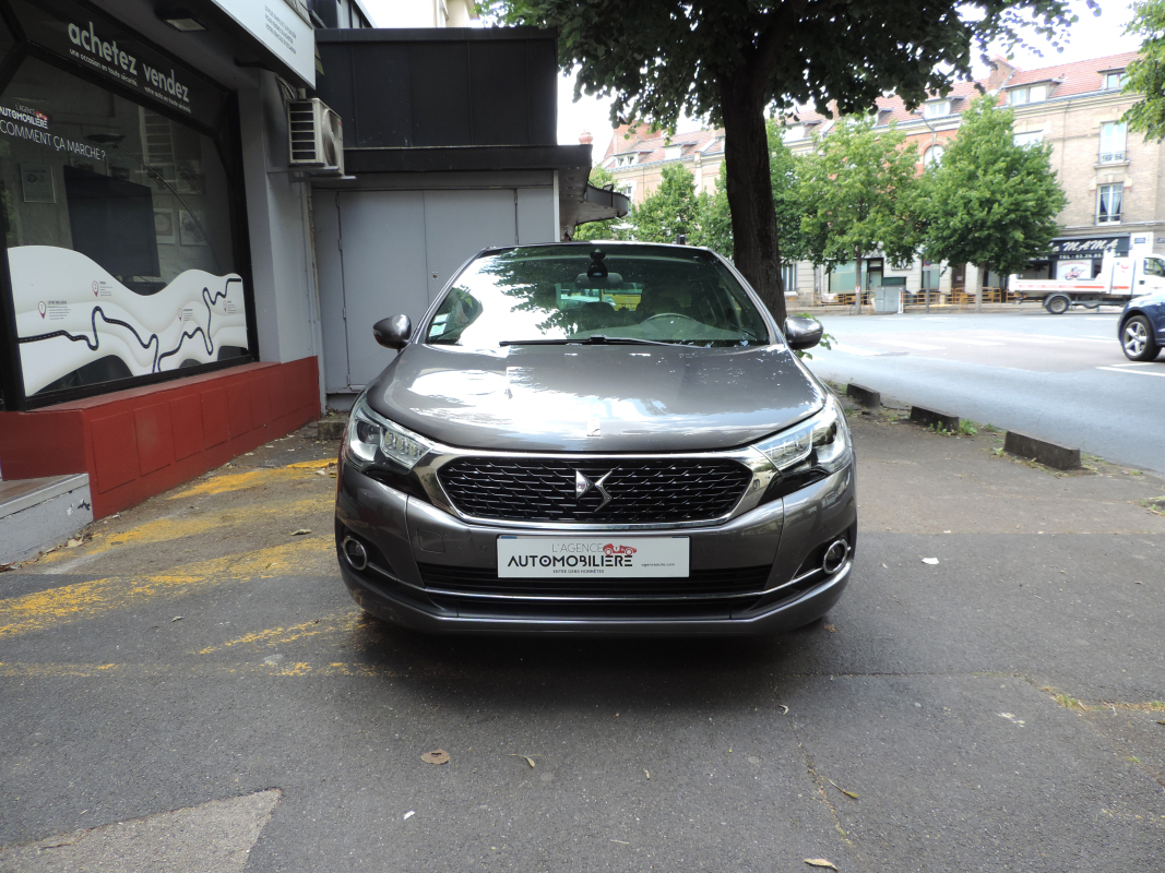 DS DS 4 — 2